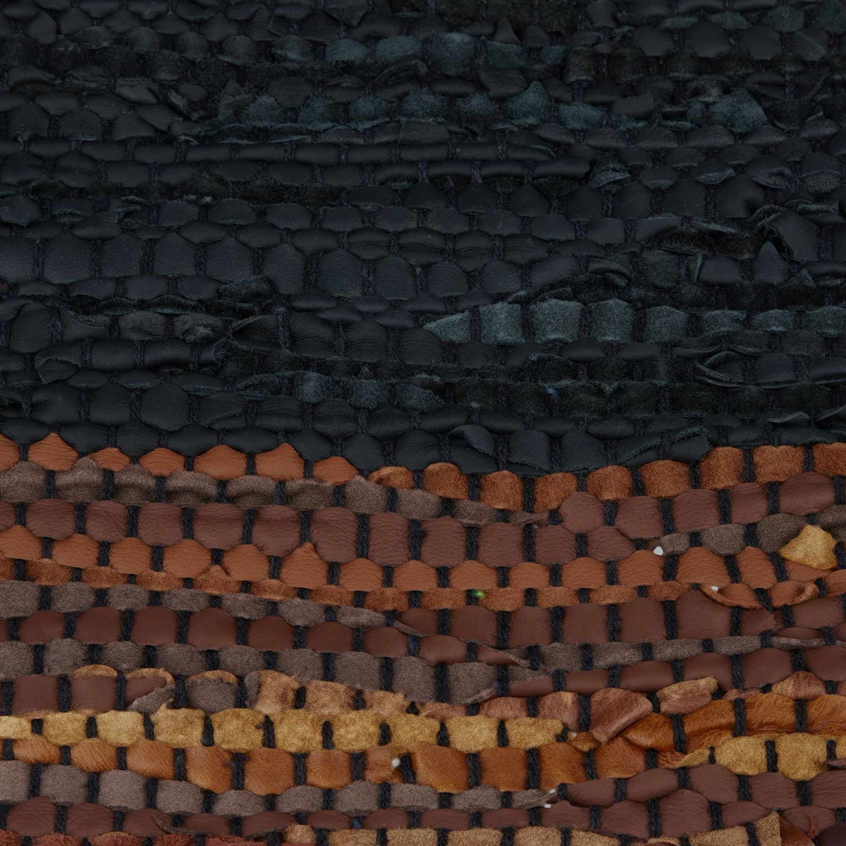 Rag rug in leather and cotton