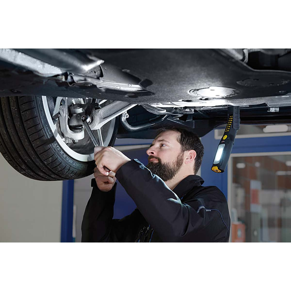 Rechargeable inspection lamp with 6+1 LEDs