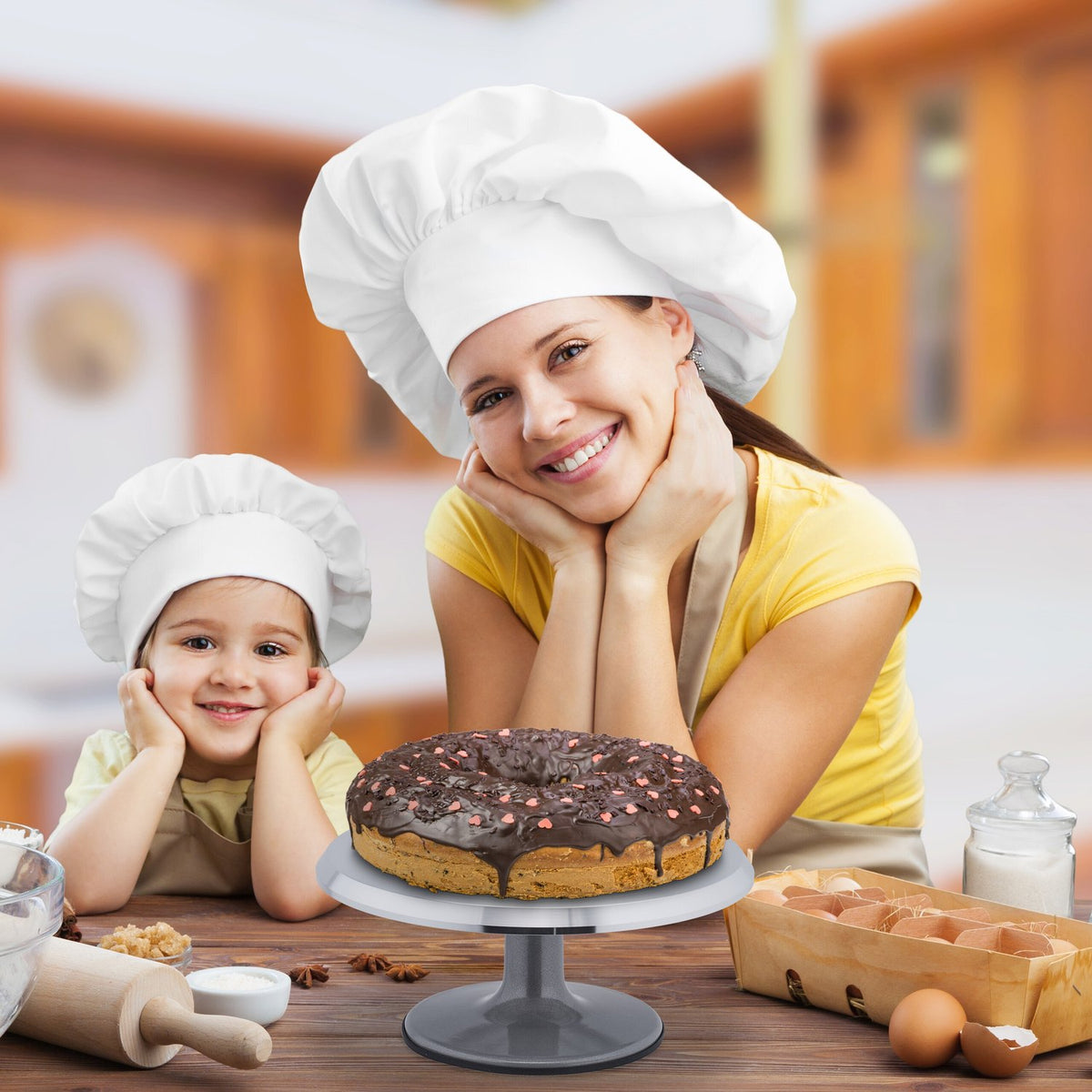 Rotatable aluminum cake tray