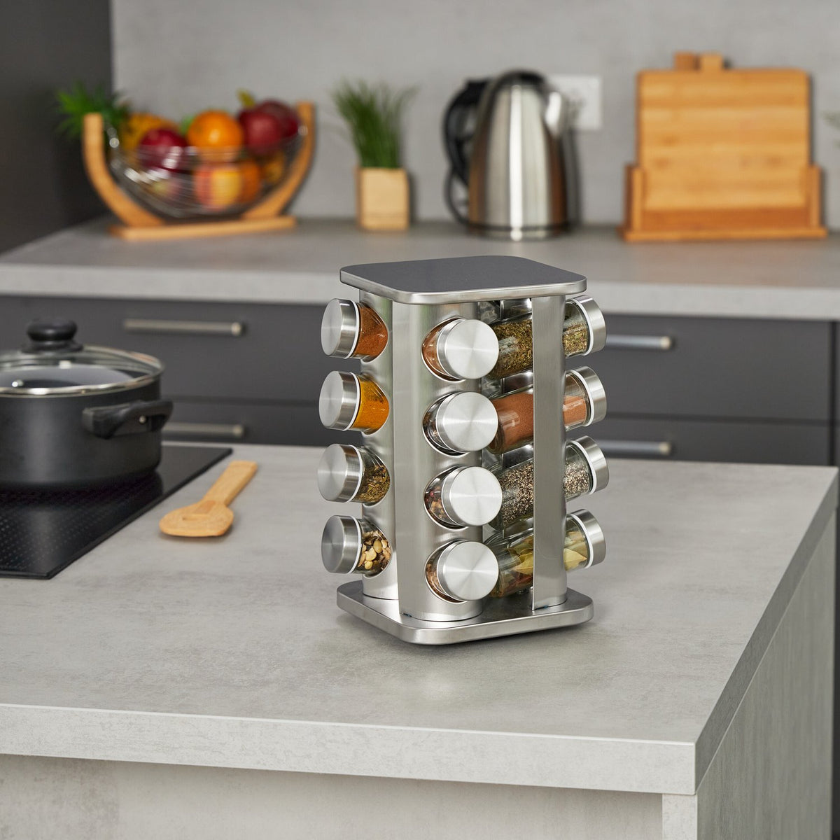 Rotating spice carousel with 16 glasses
