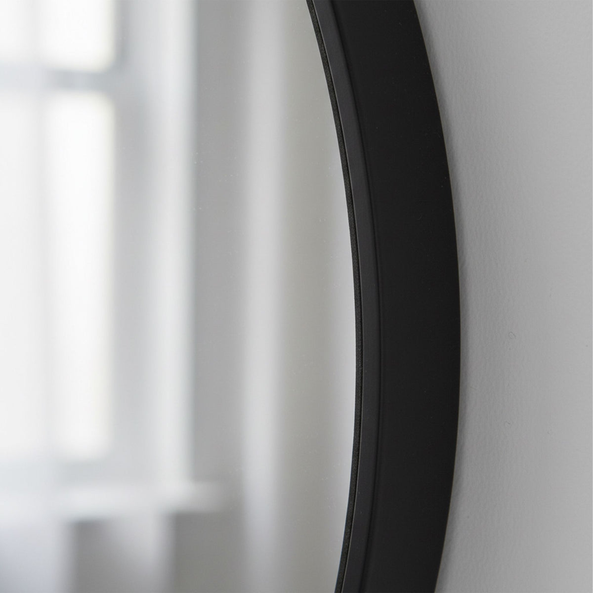 Round Wall Mirror, Metal Frame, Decorative/Vanity Use