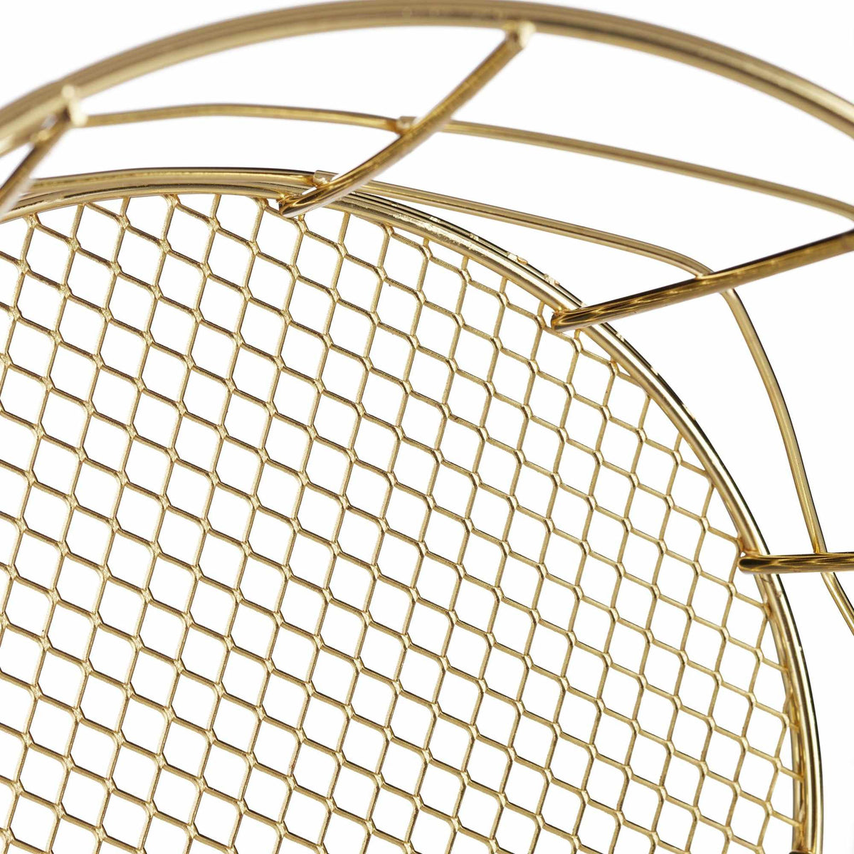 Round basket made of metal wire