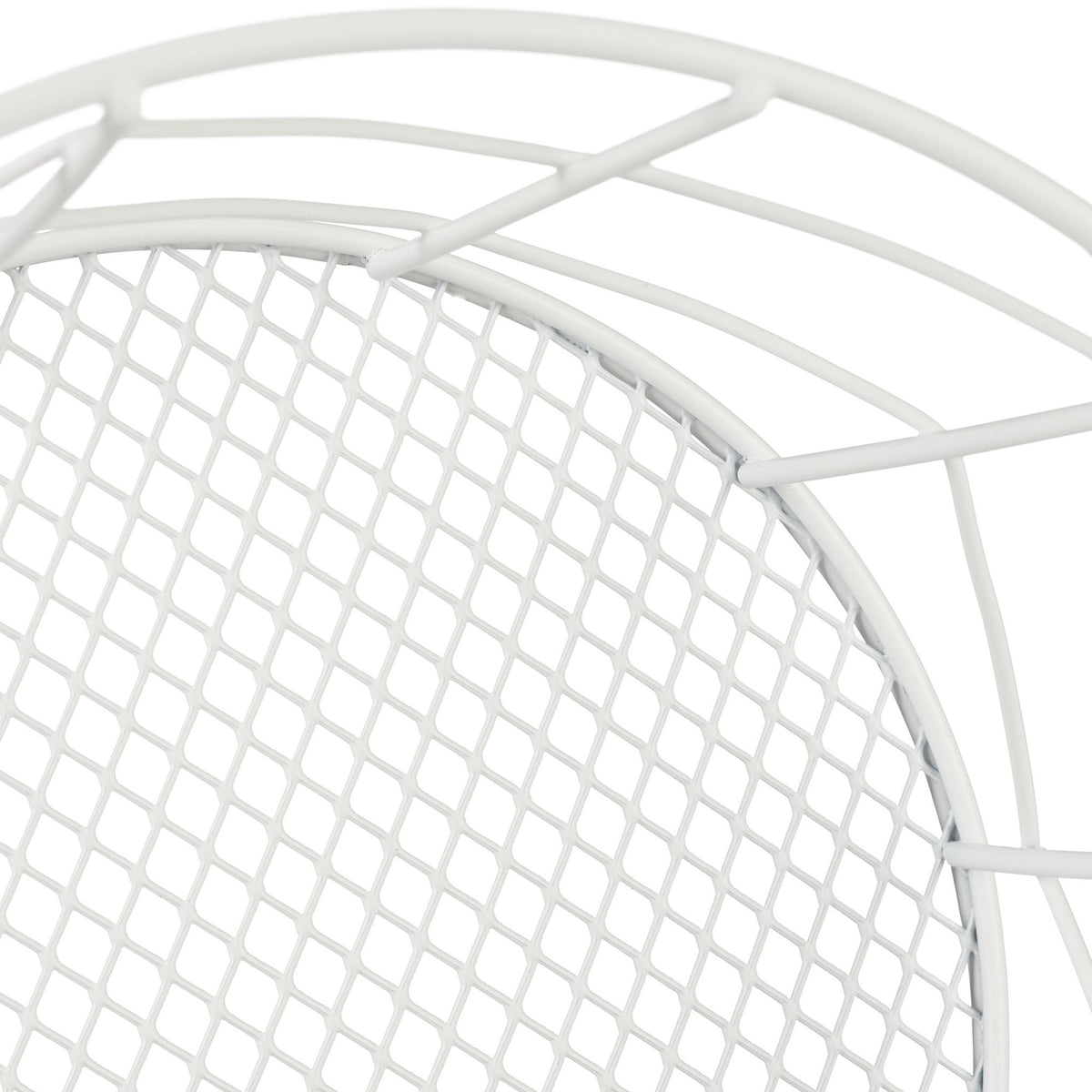 Round basket made of metal wire