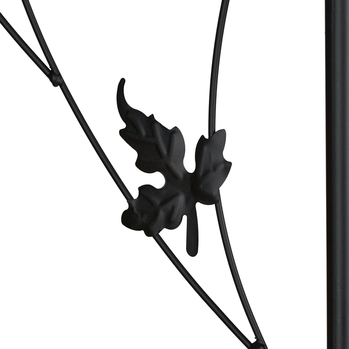 Round rose arch in black