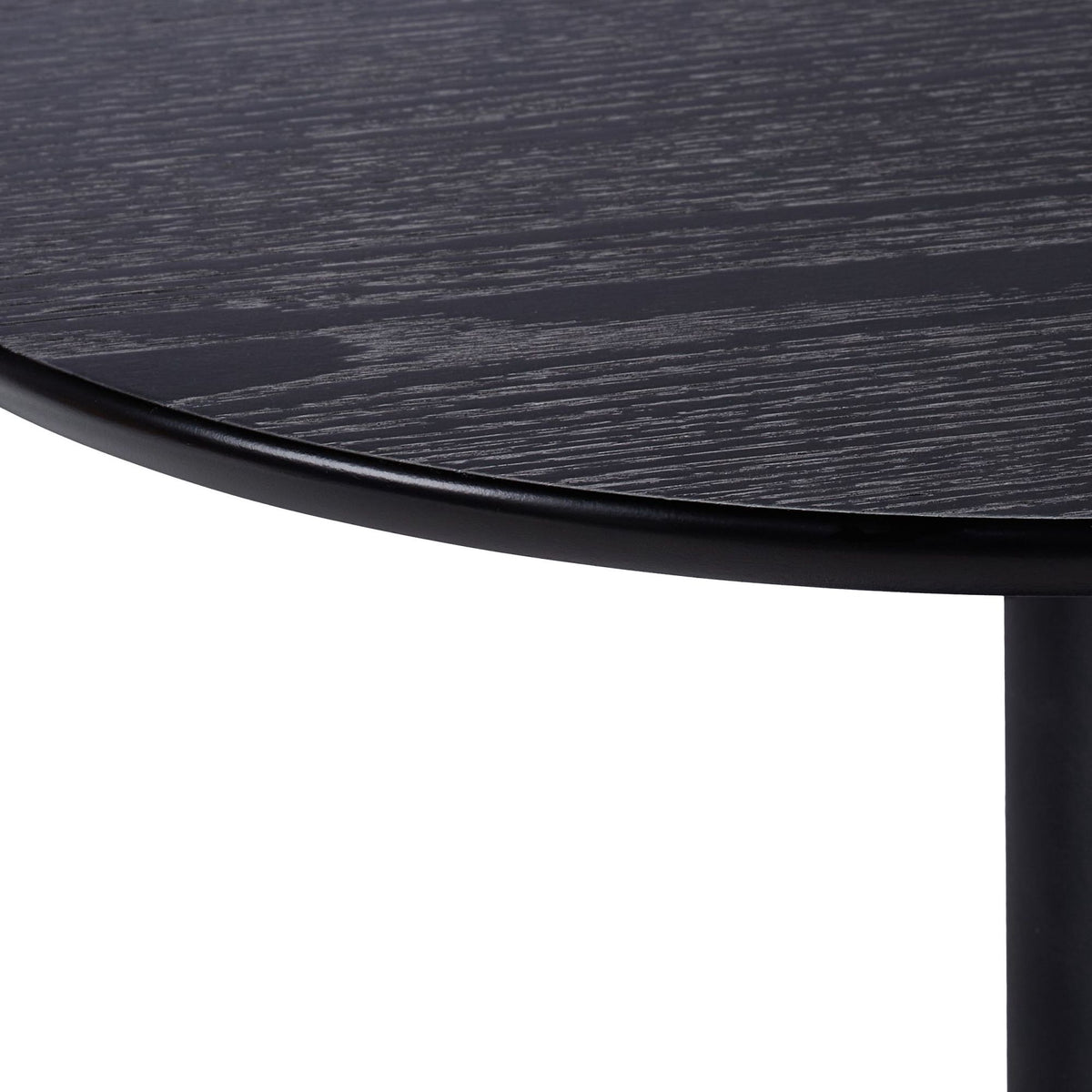 Round side table in black
