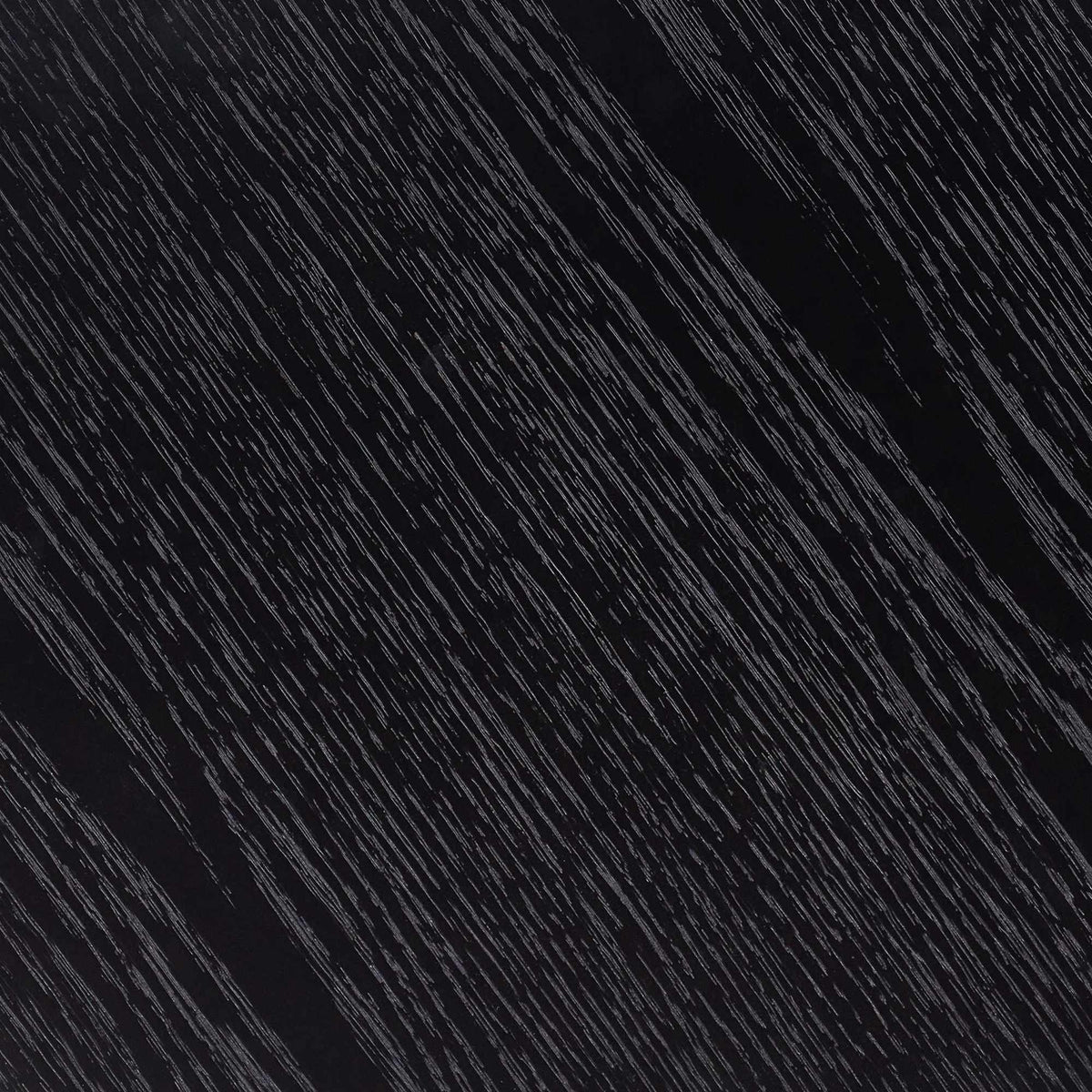 Round side table in black