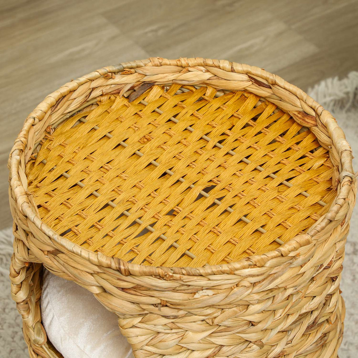 Scratching barrel, 50 cm high, cat barrel with 2 caves, scratching post with cushion, cat tower made of water hyacinth, for cats up to 3.5 kg, light brown
