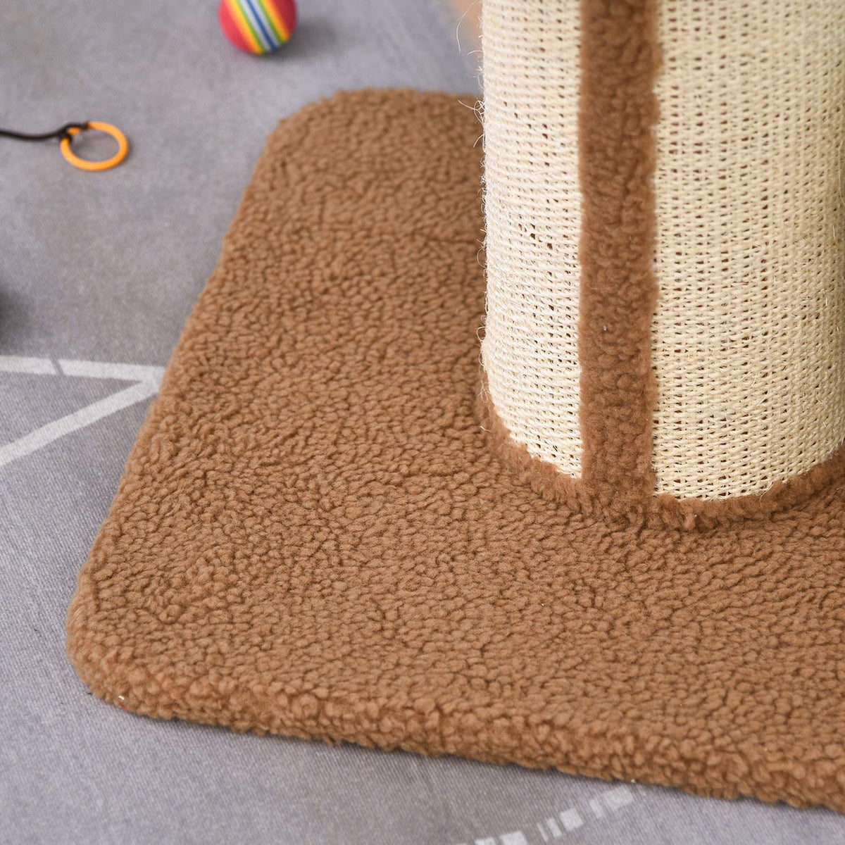 Scratching post with removable cushions, up to 30 kg, scratching post, cat tree with platform, stable, sisal, light brown, 45x45x91cm