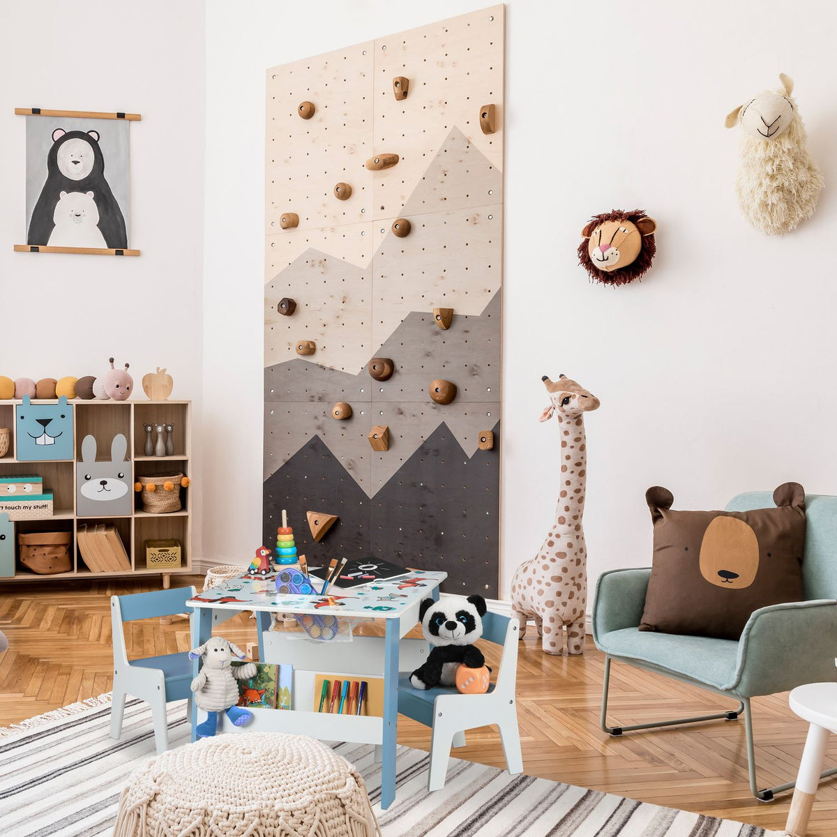 Seating area for children with 2 chairs