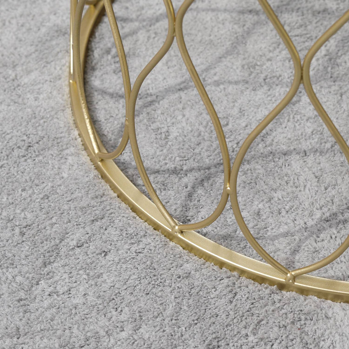 Set Of 2 Garden Table Side Tables Retro Wire Basket Design Metal Basket Garden Set Of Tables Outdoor Steel Gold + White Diameter 41 X 46 Cm