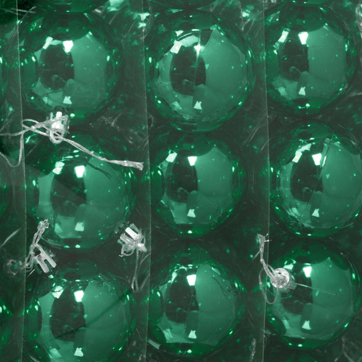 Set of 100 Glossy Christmas Tree Baubles