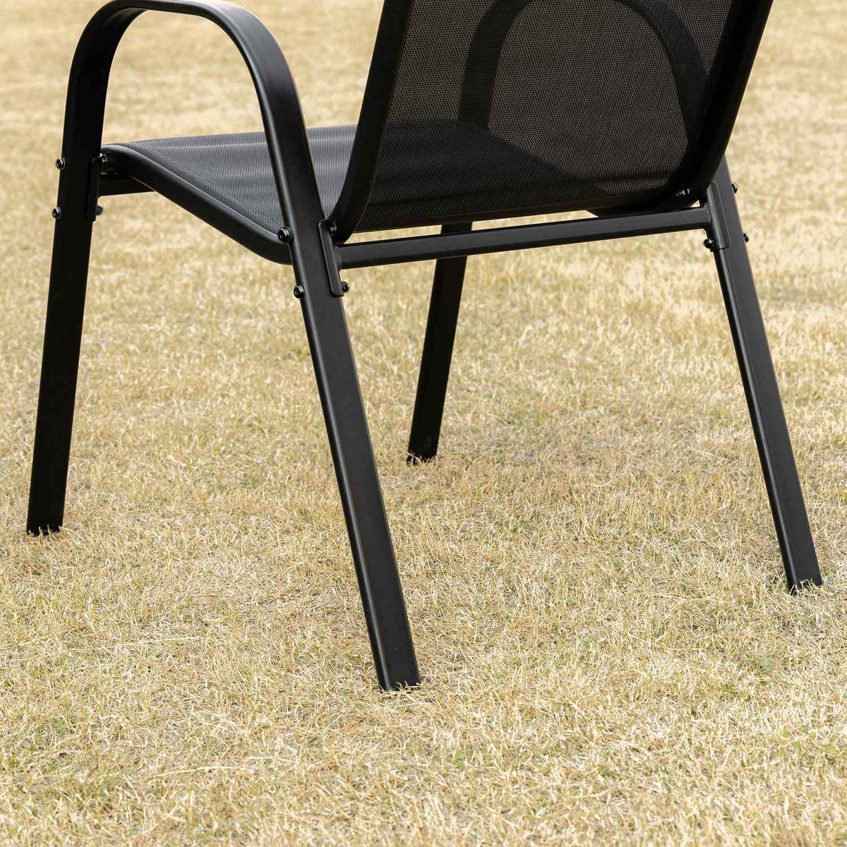 Set of 2 Garden Chairs Stacking Chairs with Armrest Dining Chairs Garden Metal Mesh Fabric Black 70 x 54 x 90 cm |