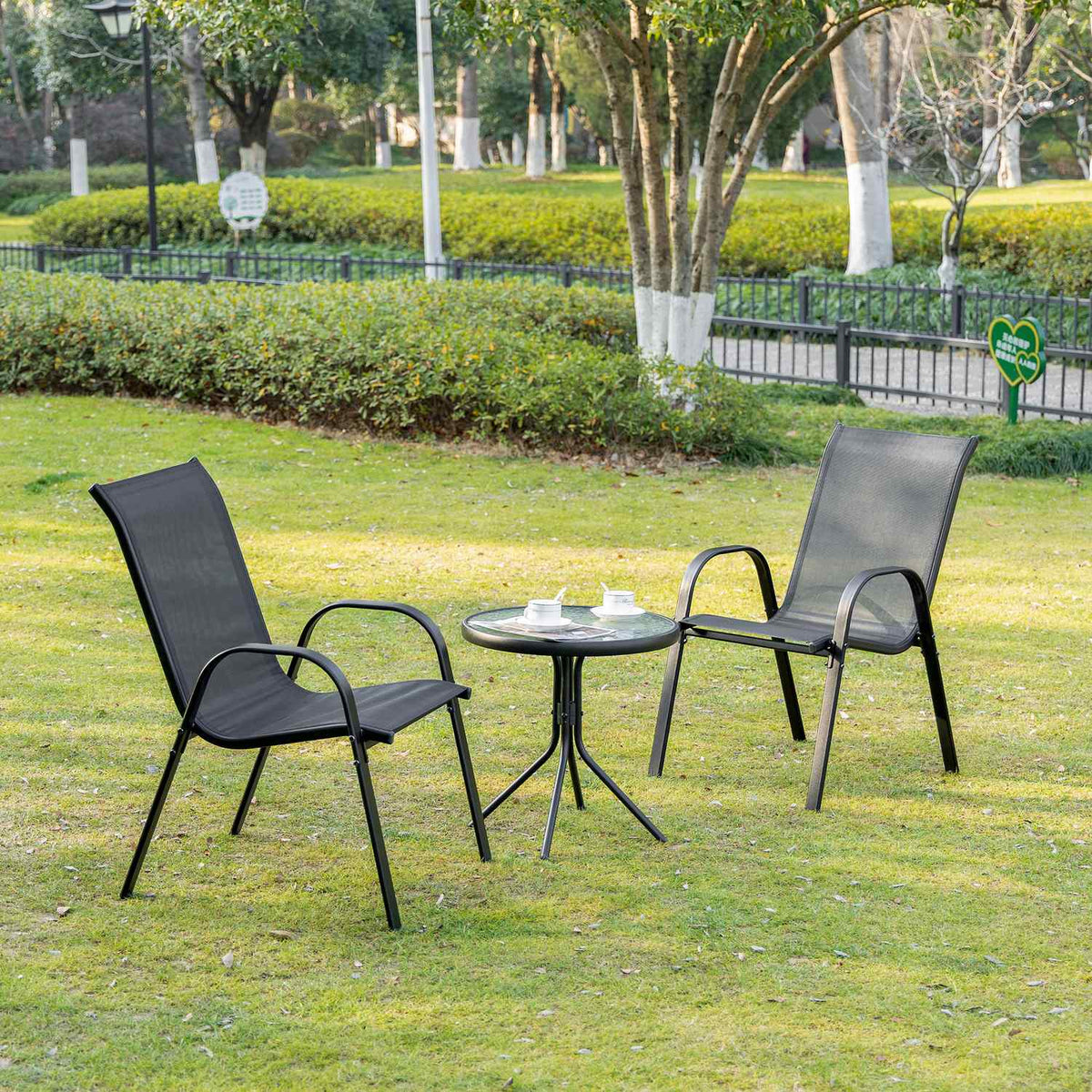Set of 2 Garden Chairs Stacking Chairs with Armrest Dining Chairs Garden Metal Mesh Fabric Black 70 x 54 x 90 cm |