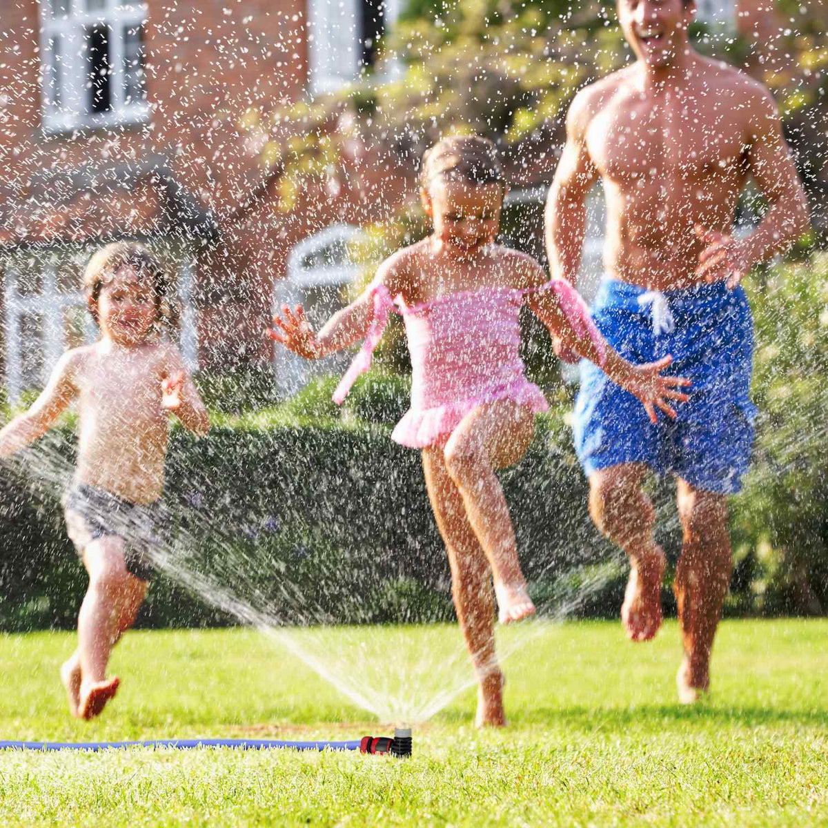 Set of 2 Spike Sprinklers in Black/Grey