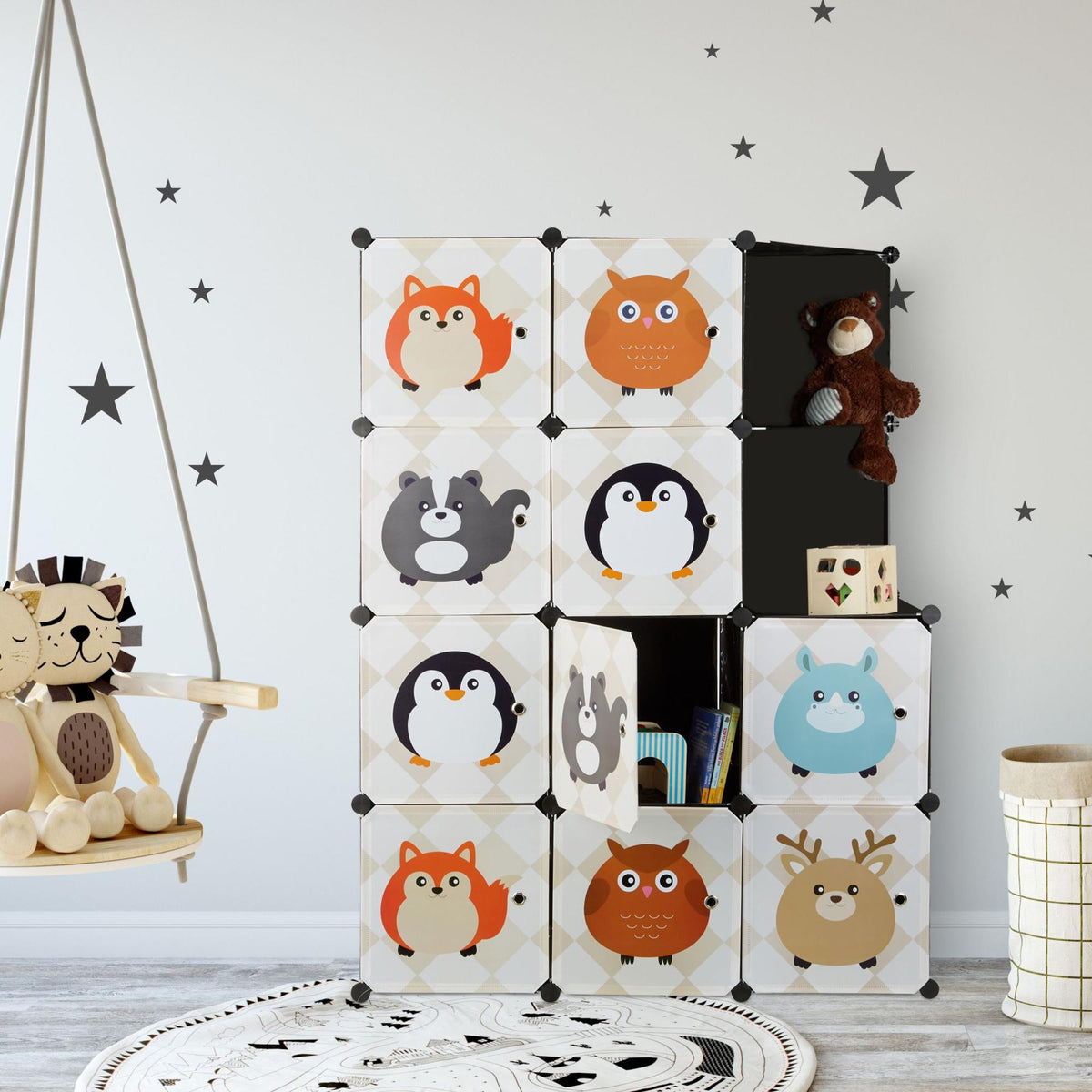 Shelf for the children's room with animal motifs