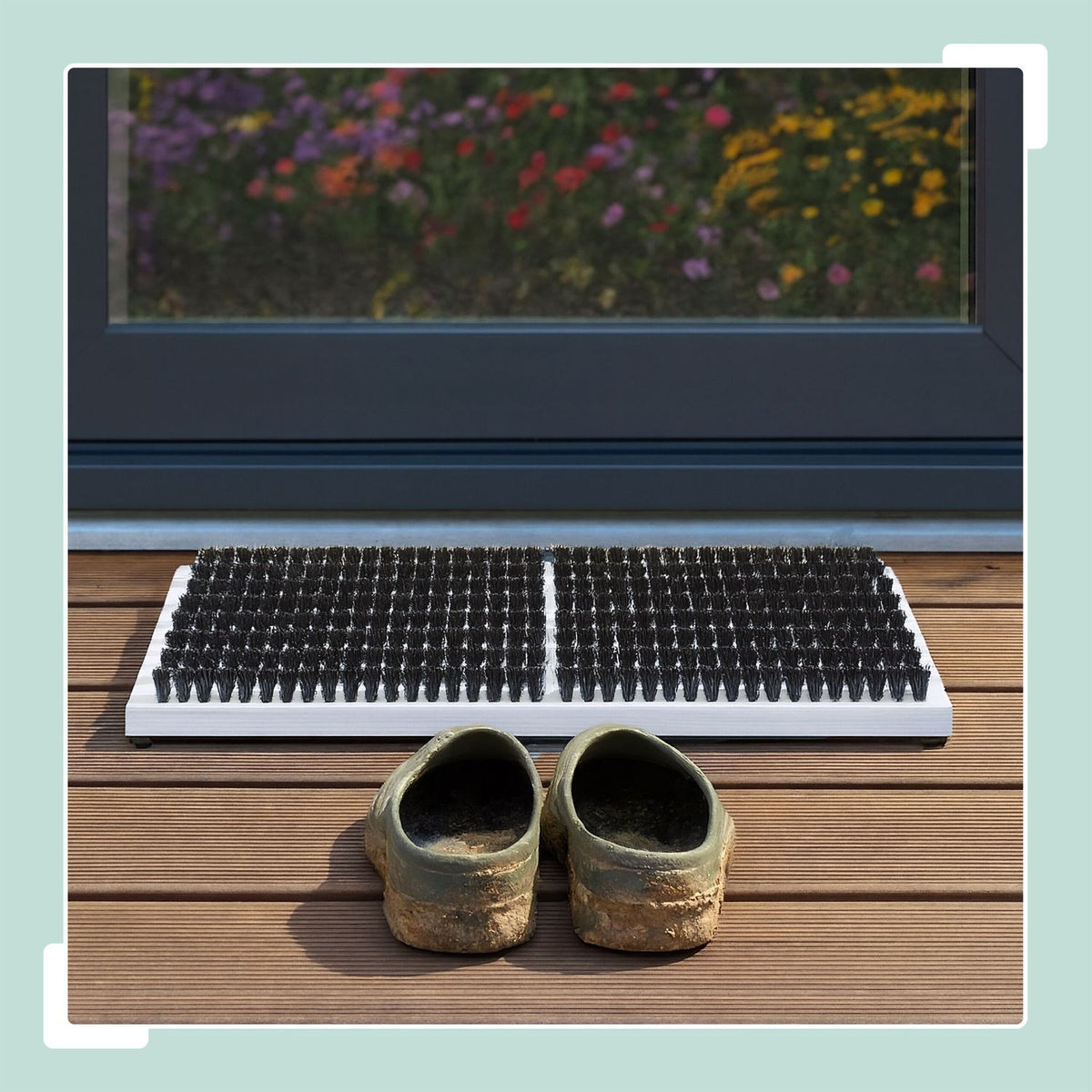 Shoe Cleaner with Grey Brush Mat – Non-Slip Rubber Base