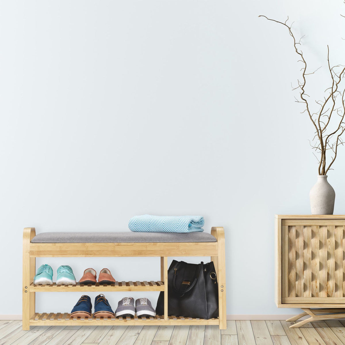 Shoe bench with storage