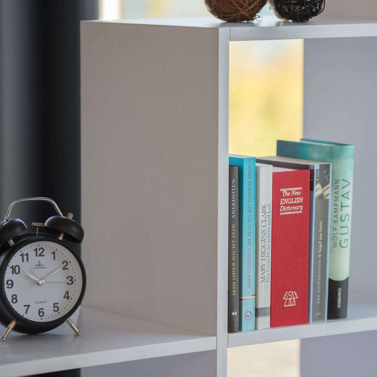 Small lockable book compartment