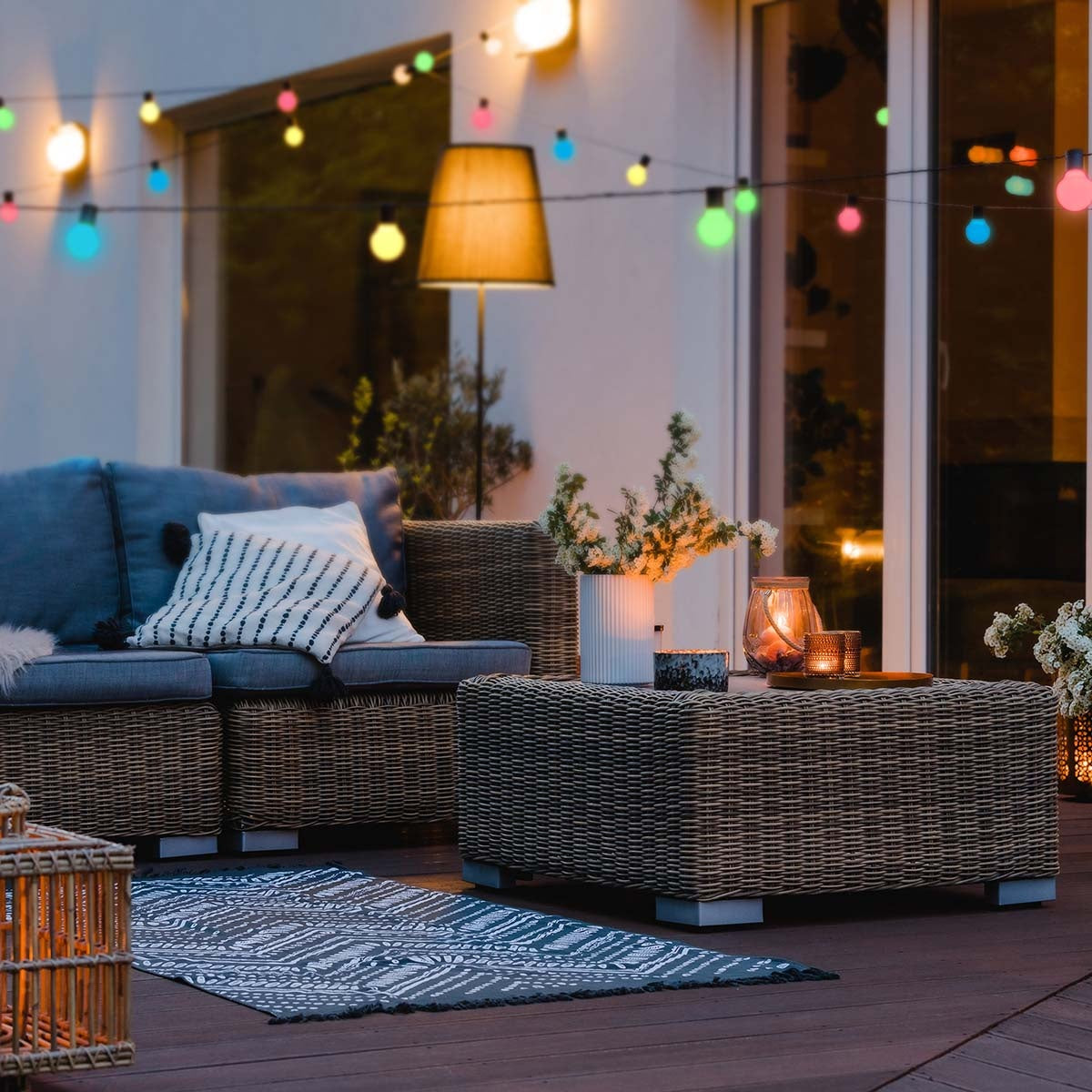 SmartLife Christmas Lighting | Party lights | Wi-Fi | RGB | 48 LEDs | 10.8 m | Android™ / IOS | Bulb diameter: 30 mm