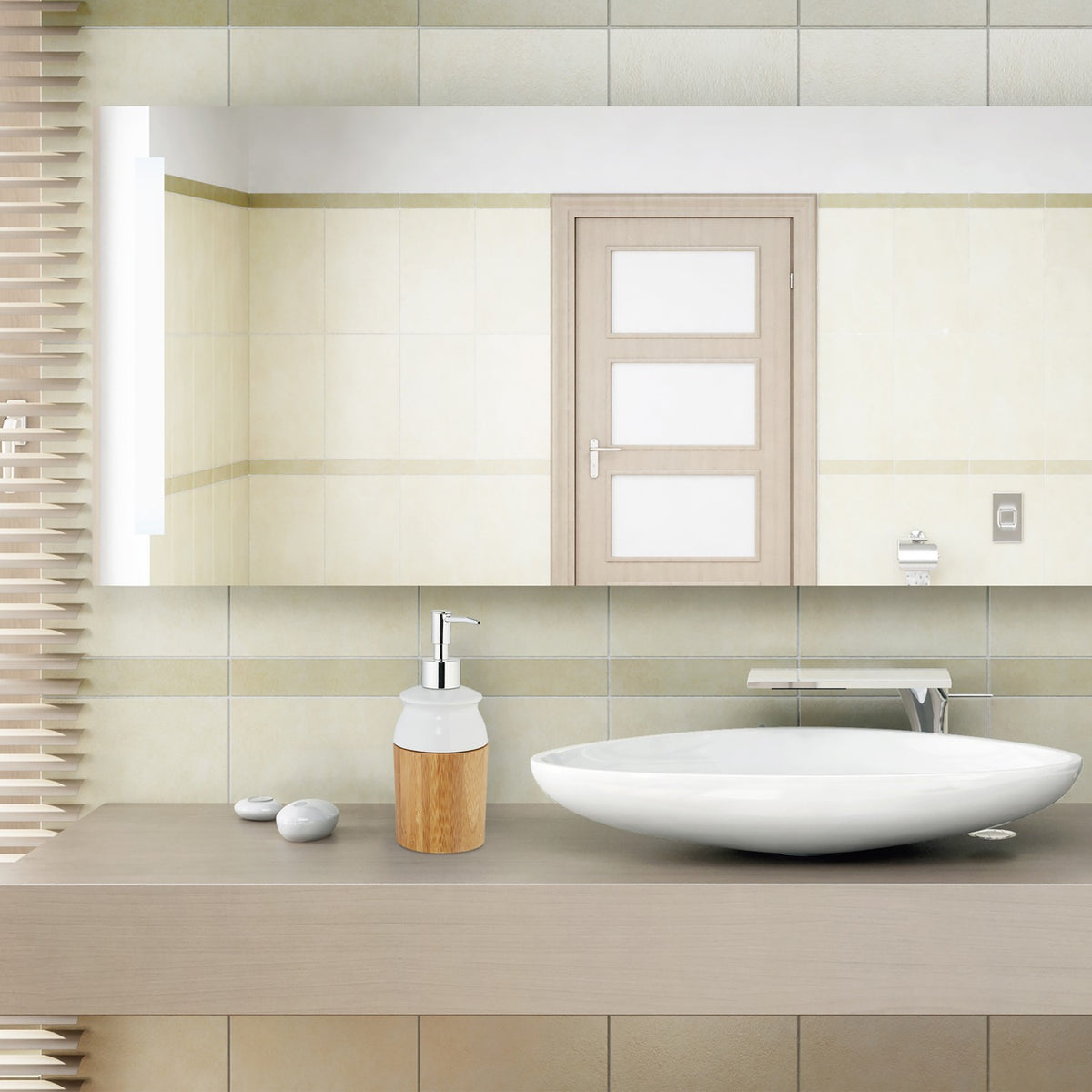 Soap pump in bamboo