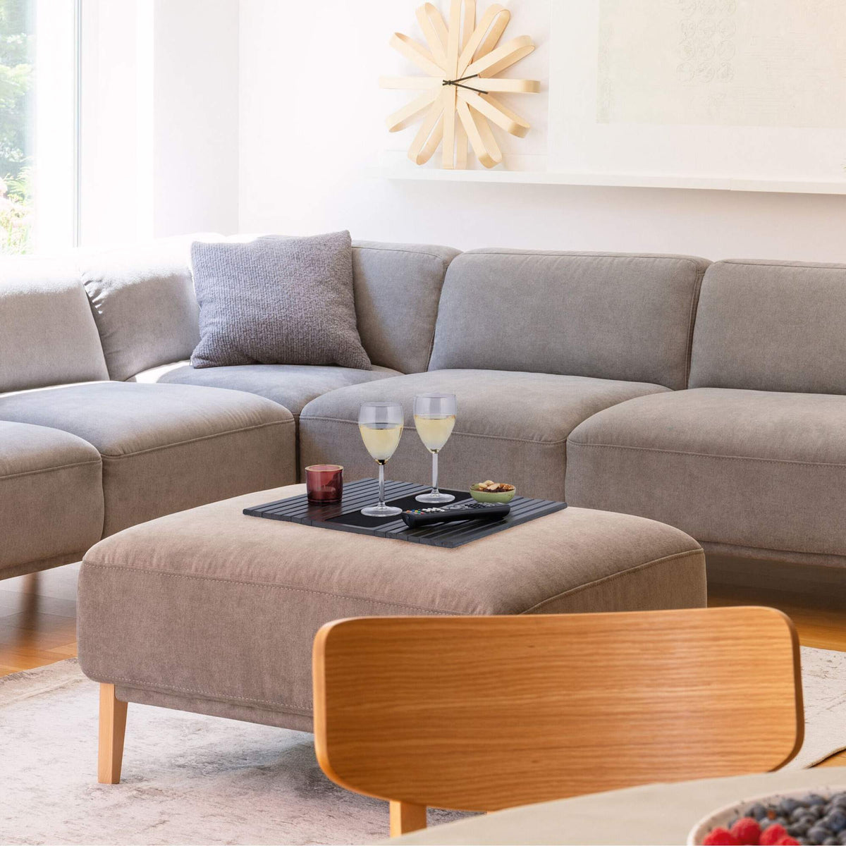 Sofa tray in dark brown bamboo