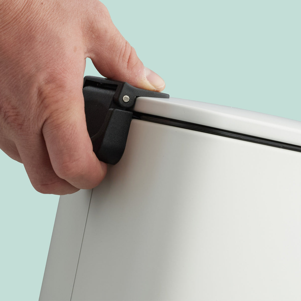 Square Pedal Bin 8L with Soft-Close Lid and Liners