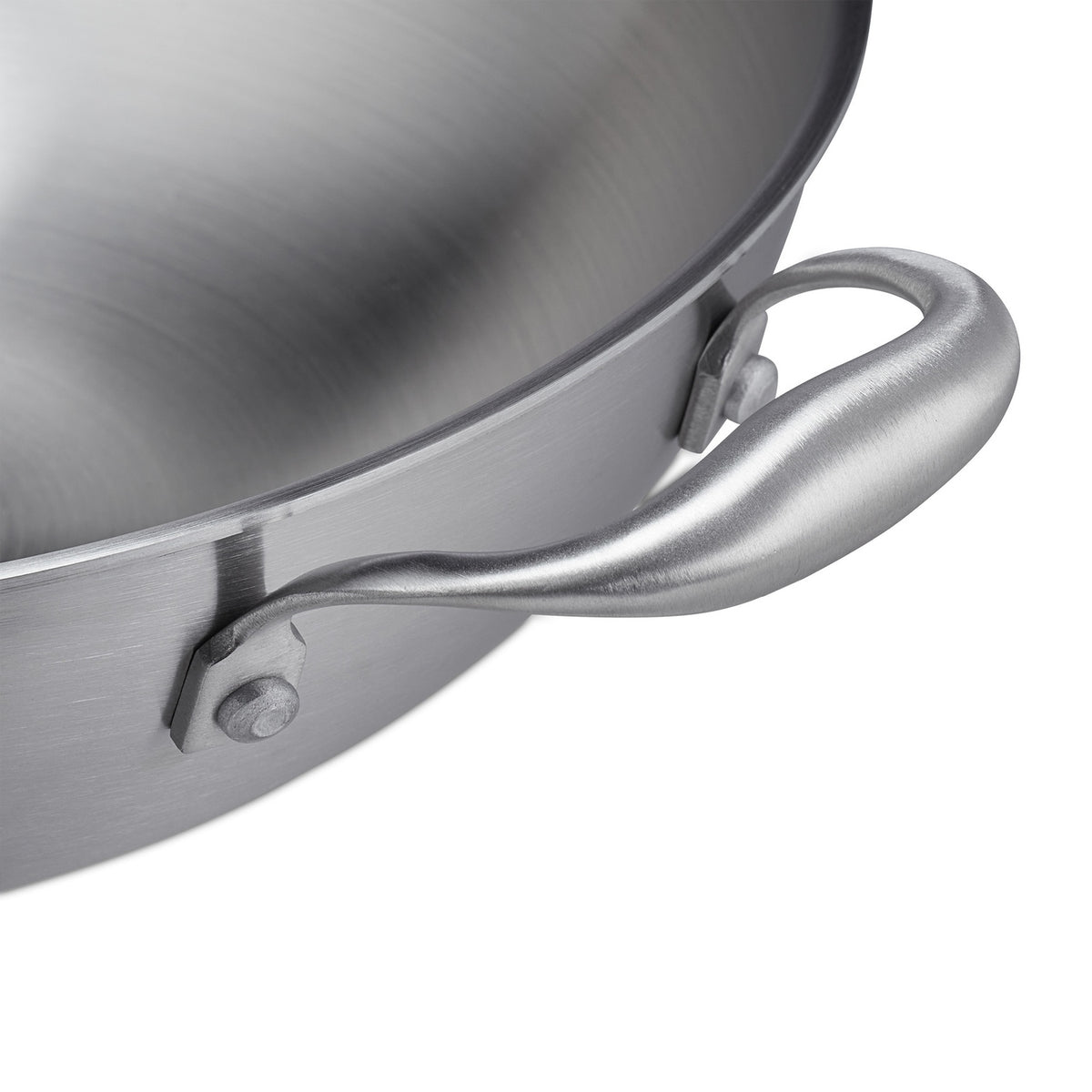 Stainless steel wok with glass lid