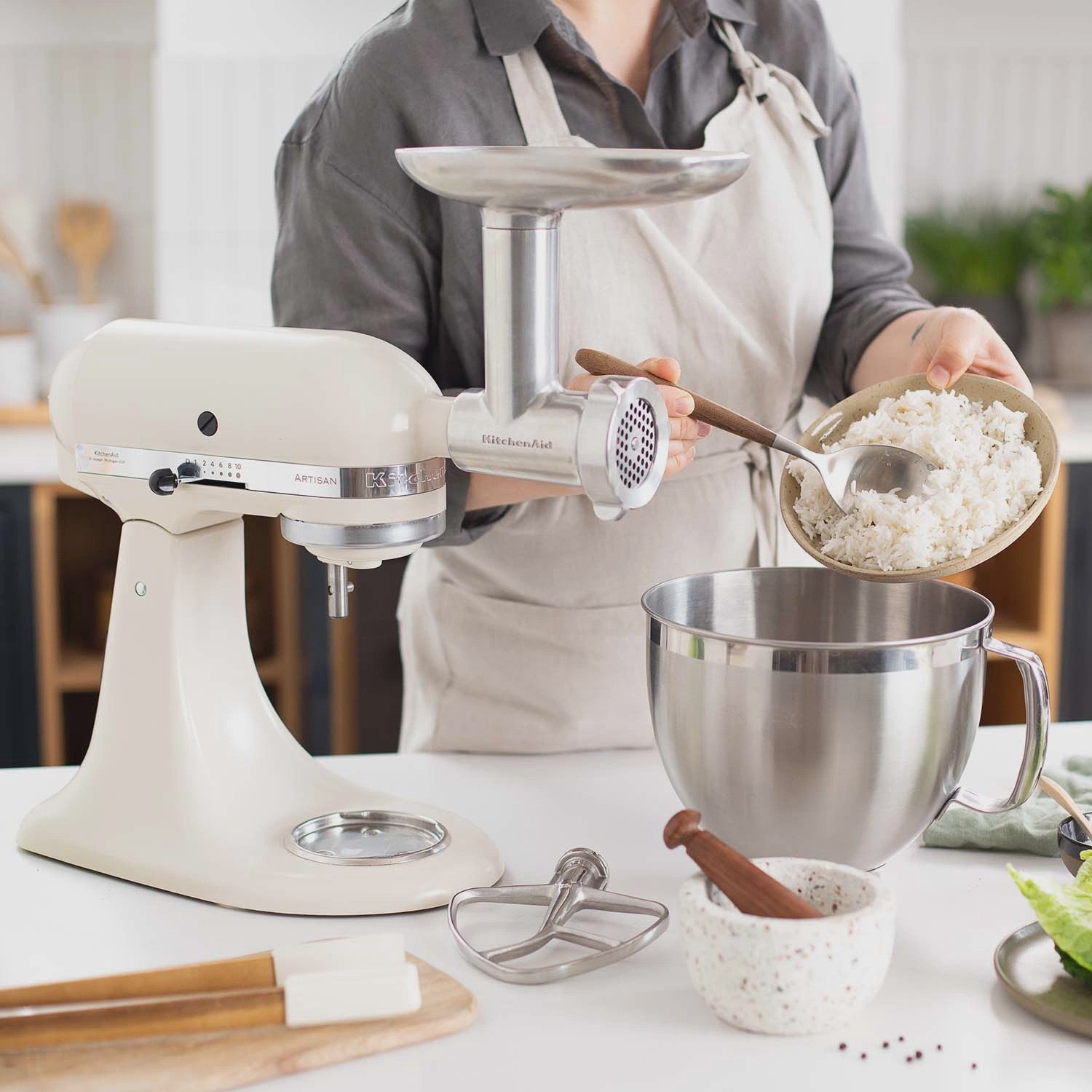 Stand Mixer 4.3L Porcelain White, Stainless Steel Bowl