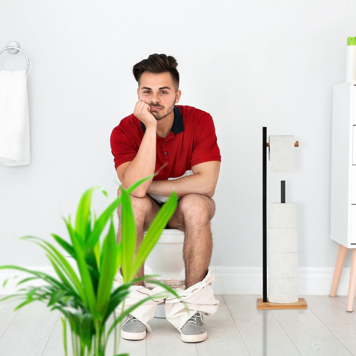 Standing bamboo toilet paper holder