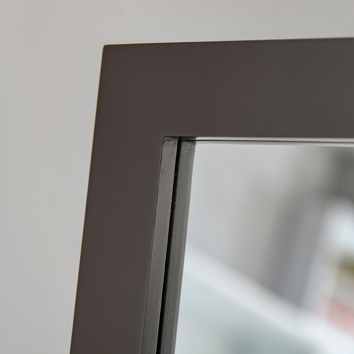 Standing mirror, full-length mirror, make-up mirror with raised feet, easy-care MDF coffee, 47 x 46 x 148 cm for bedrooms and hallways
