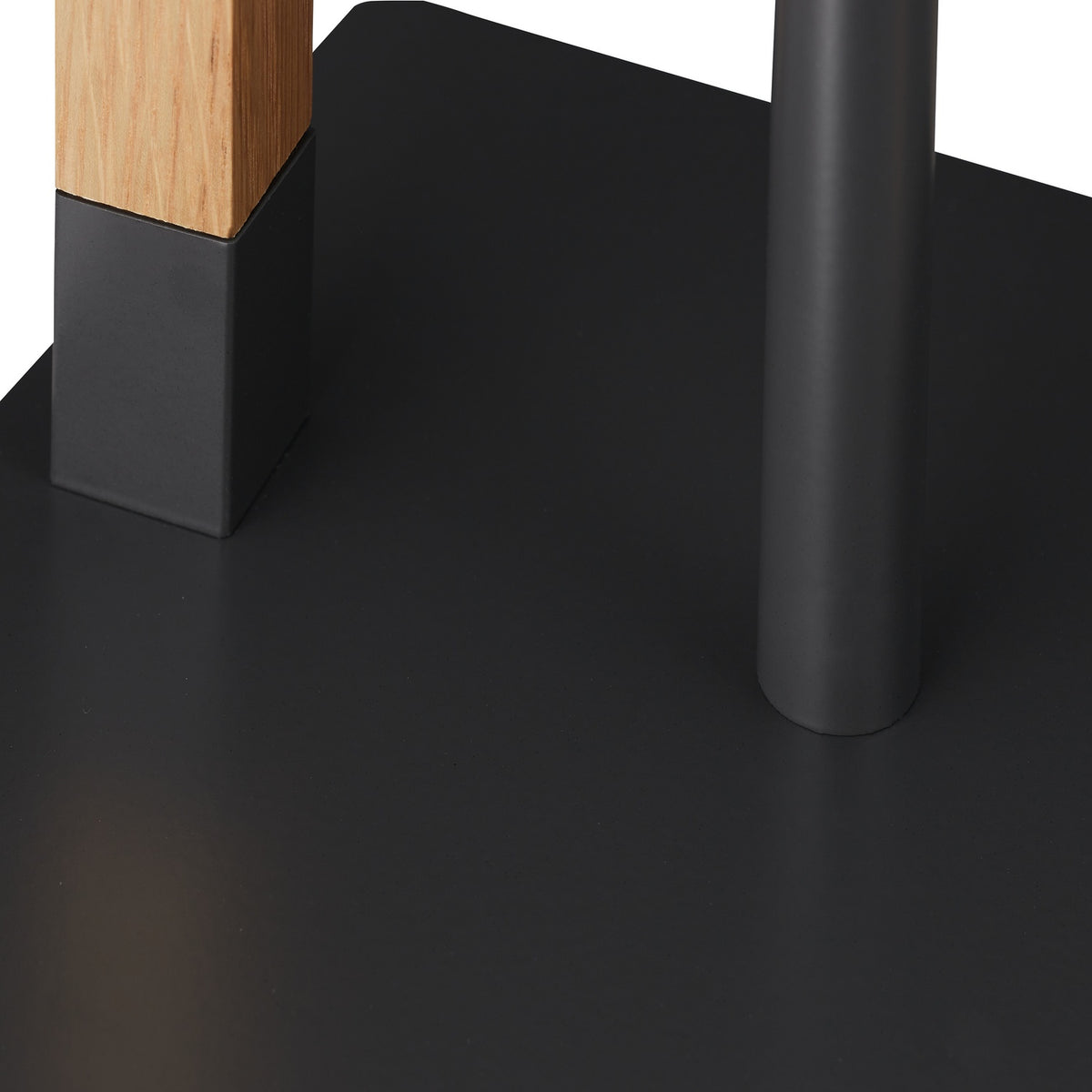 Standing toilet paper holder