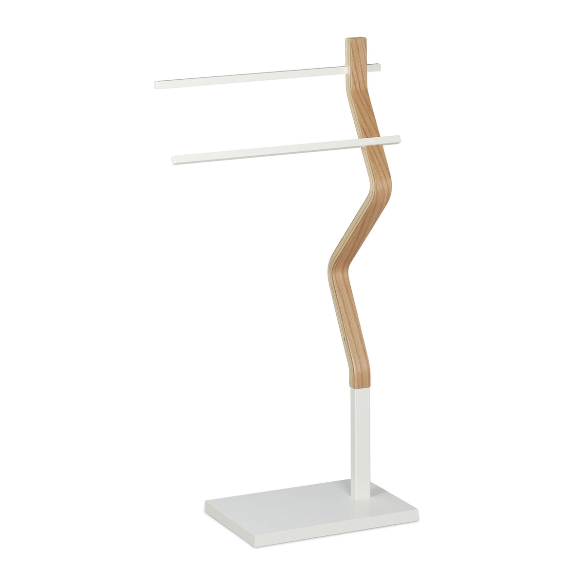Standing towel rail