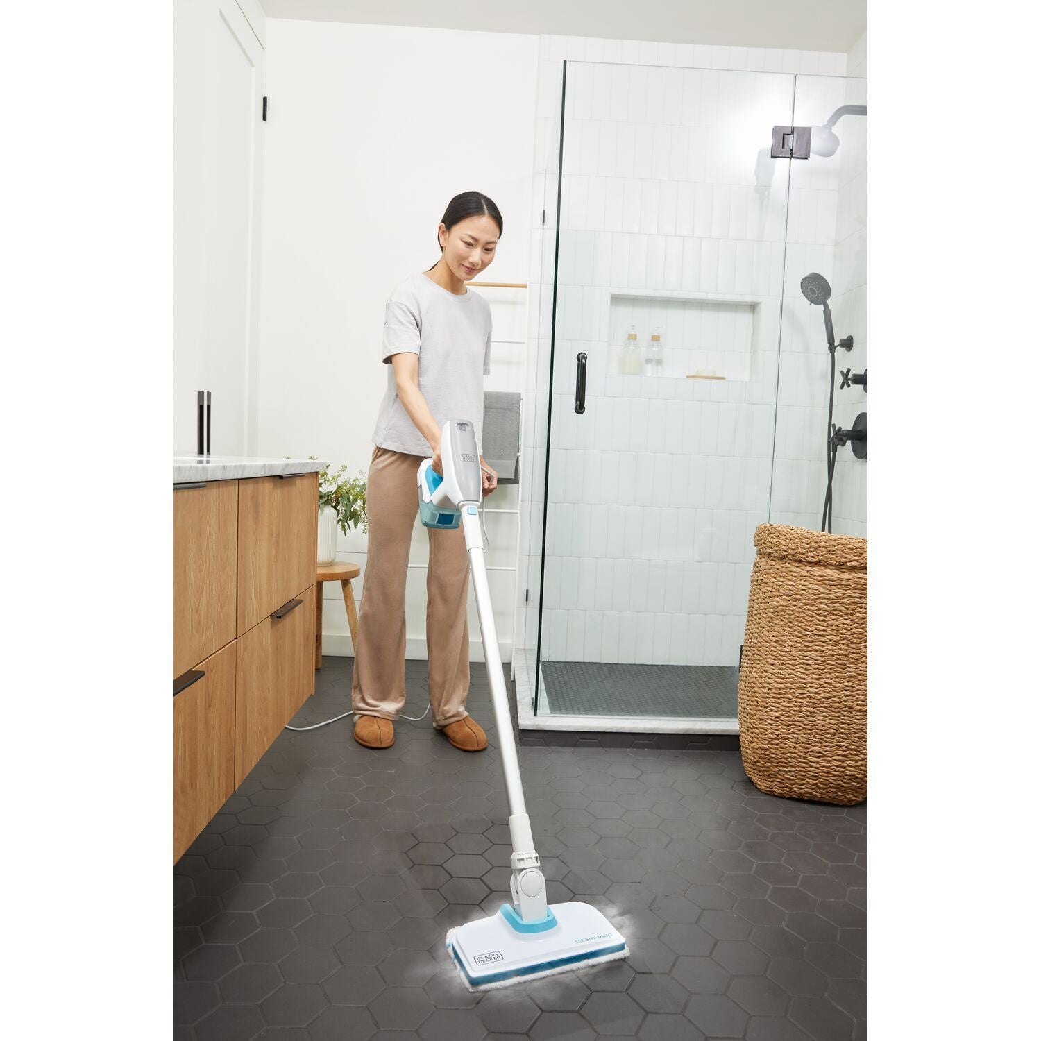 Steam mop 1500W Steam system 8 accessories