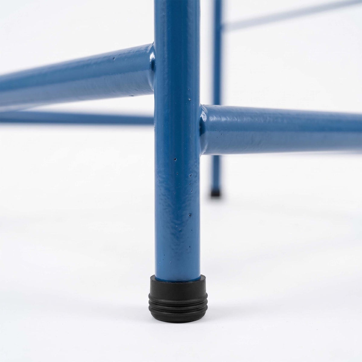 Steel Tire Rack – Floor-Protecting Feet, Garage Storage