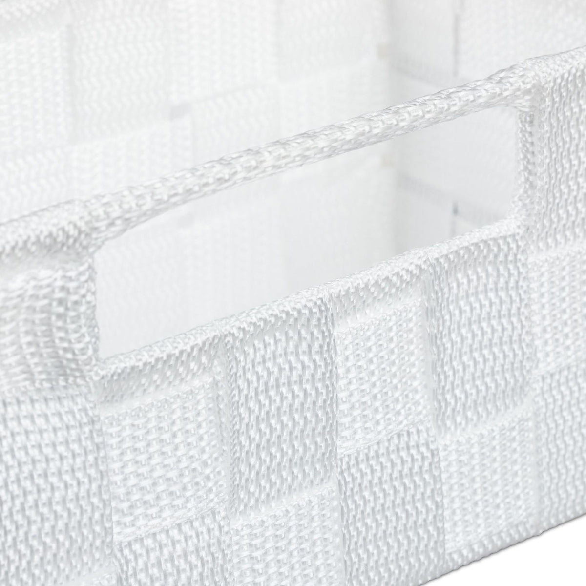 Storage shelf with 3 compartments