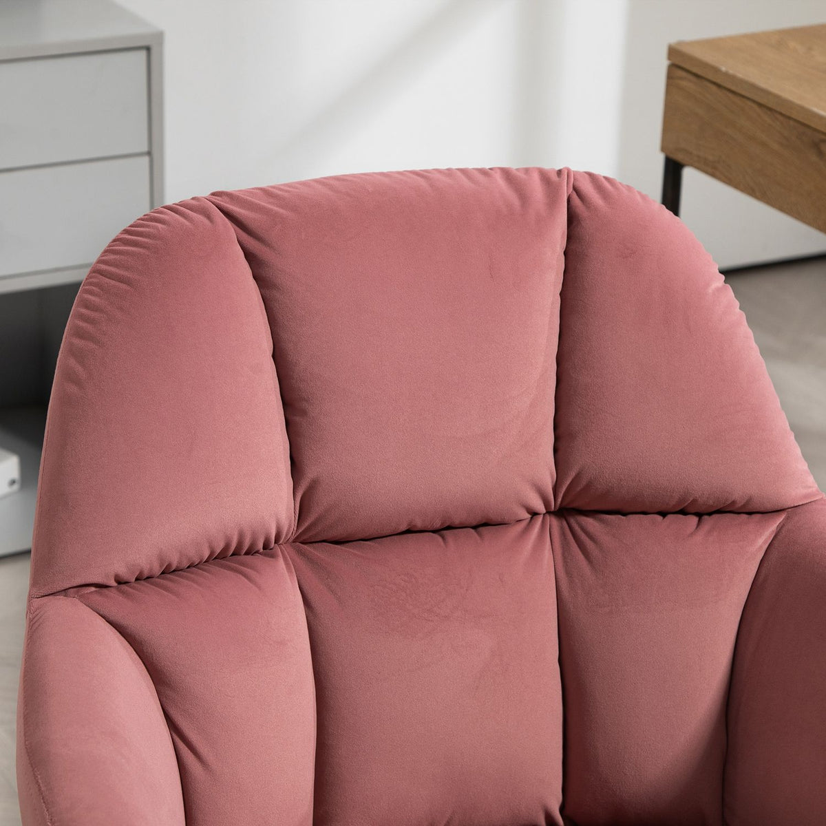 Swivel chair living room, modern office chair, height-adjustable desk chair with armrests, velvet look, up to 120kg, pink