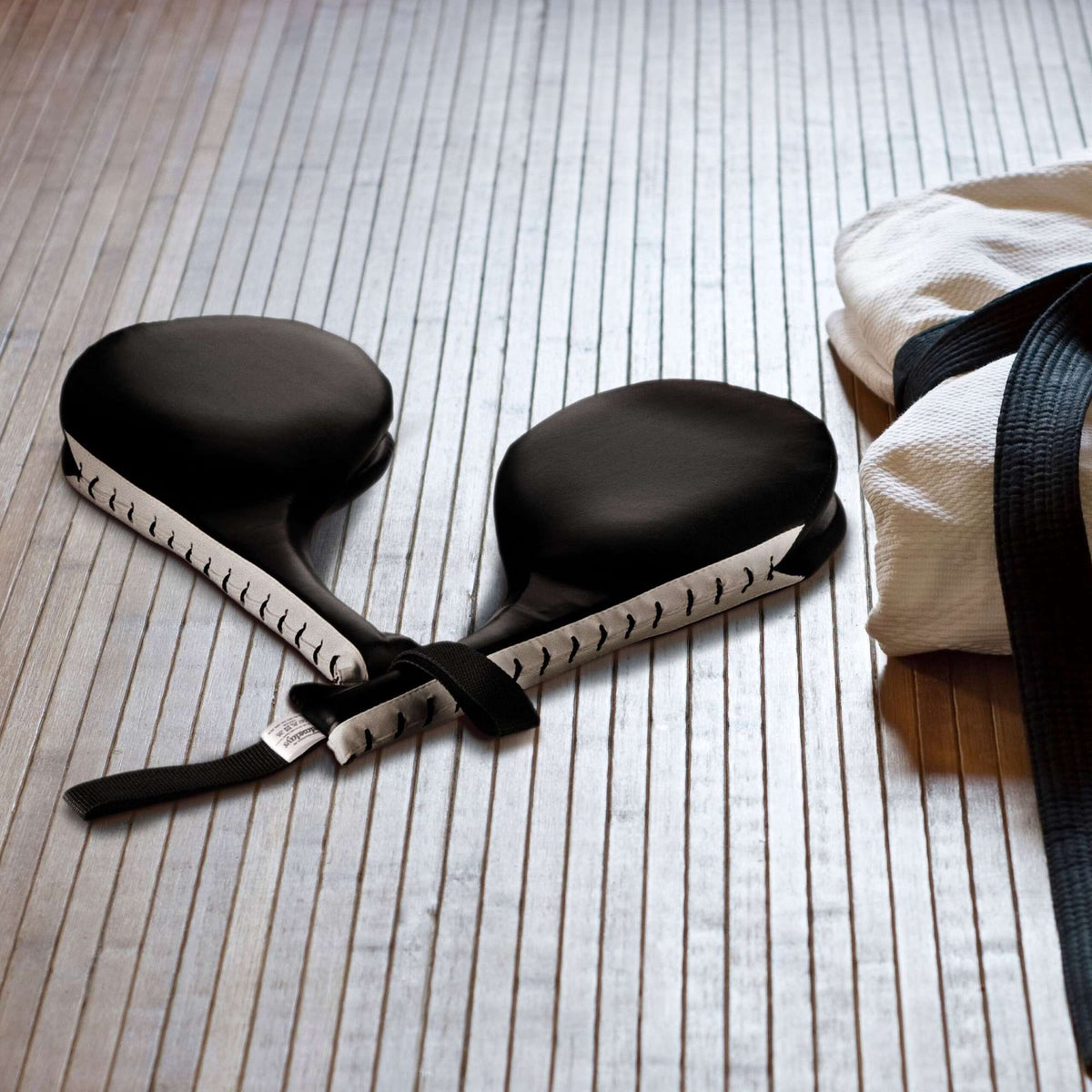 Taekwondo hand claw set of 2