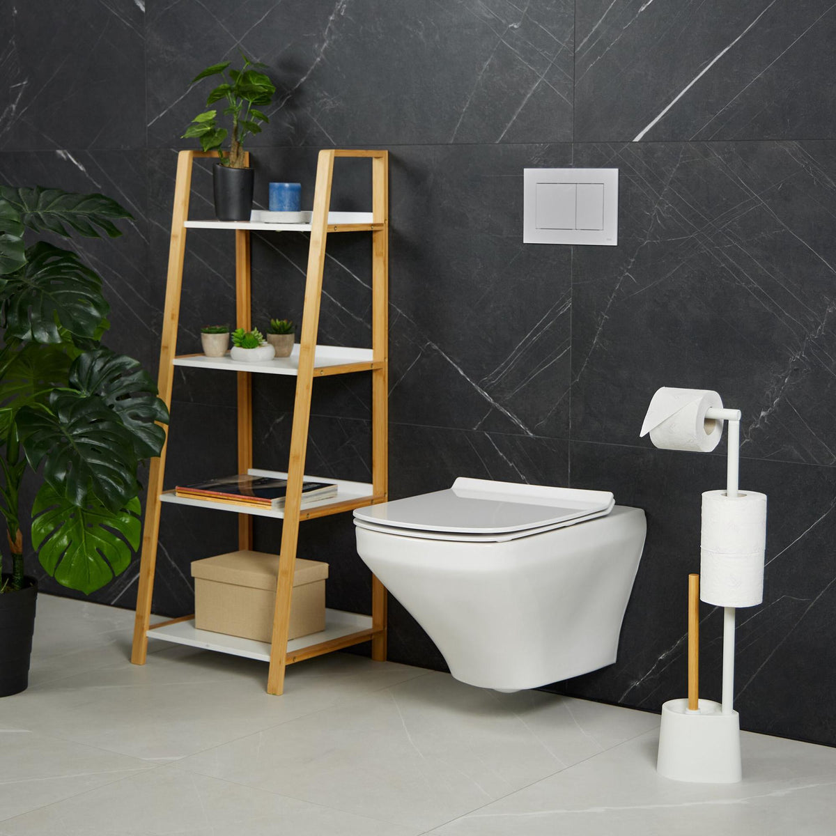 Toilet seat in bamboo and stainless steel