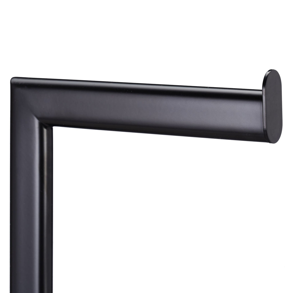 Toilet seat in black