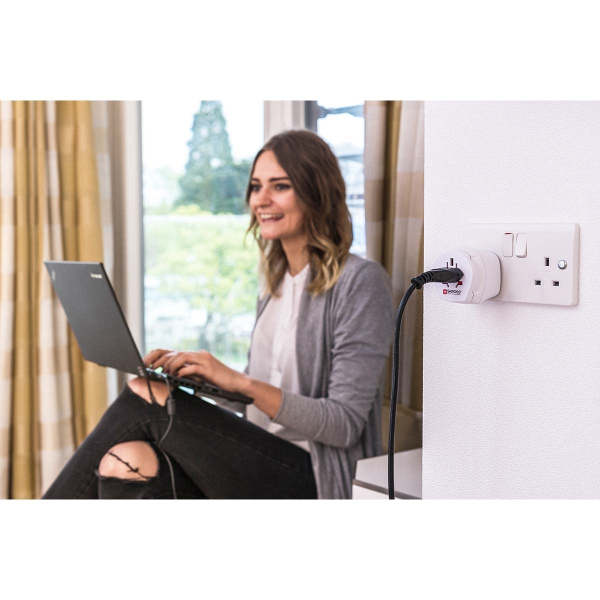 Travel Adapter Combo - World-to-UK Earthed