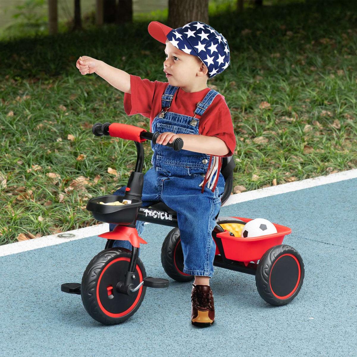 Tricycle, children's tricycle, children's bike with lap belt, pedals, bicycle basket, children's bike with height-adjustable seat, for 2-5 years