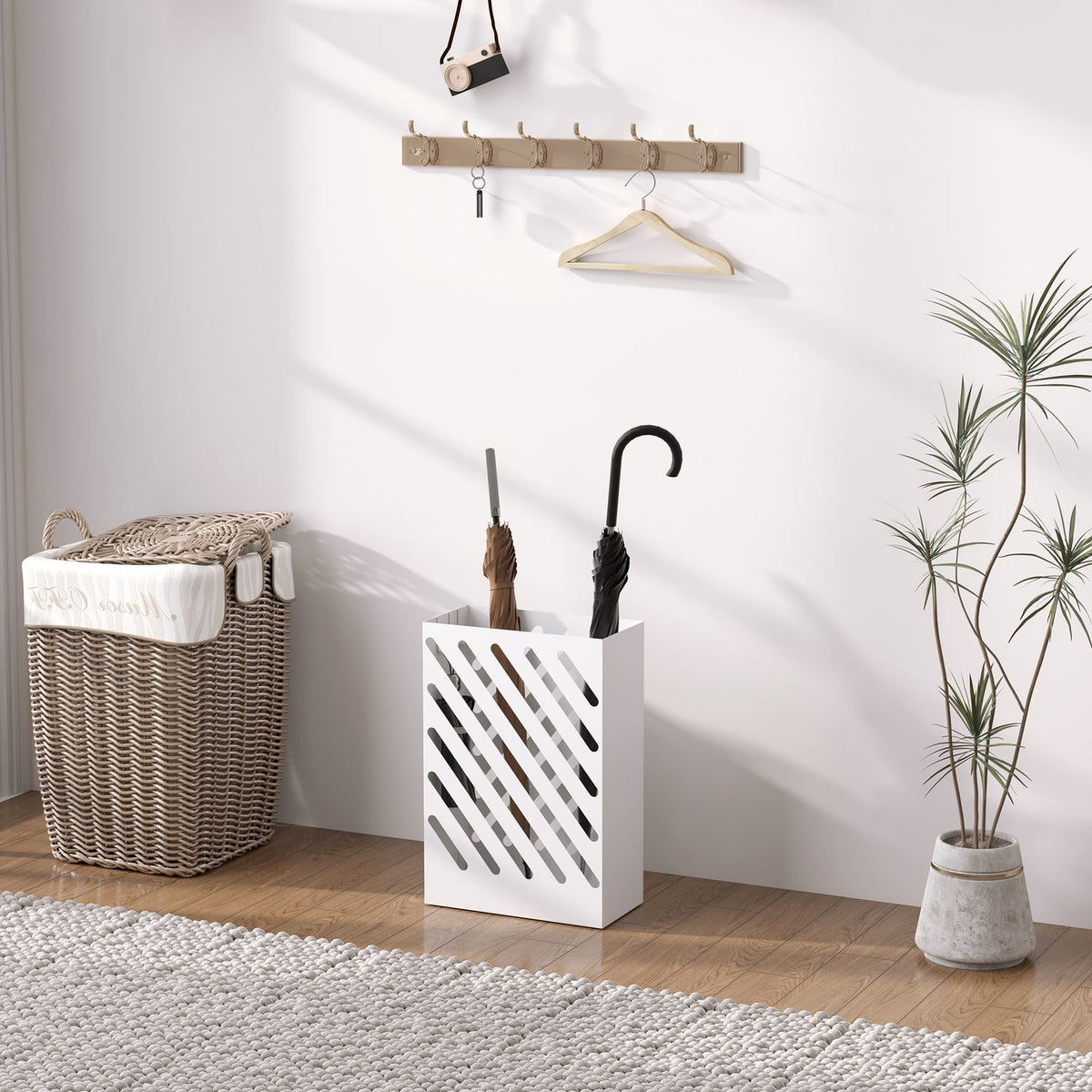 Umbrella Stand Umbrella Stand with 4 Hooks and Water Collection Tray Umbrella Holder for Walking Sticks & Umbrellas Steel 28 x 14 x 41 cm White