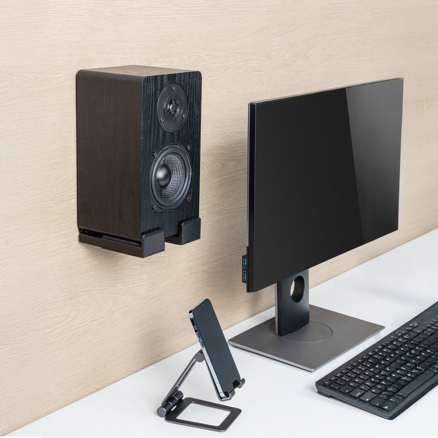 Universal Soundbar Wall Mount, 90-154mm, Black