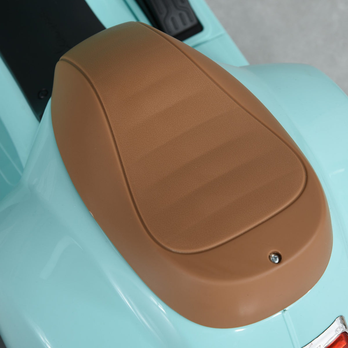 Vespa Electric Motorcycle Children'S Motorcycle Electric Vehicle 18-36 Months 3 Km/H Led Light Sound Pp Plastic Metal Green 66.5 X 38 X 52 Cm