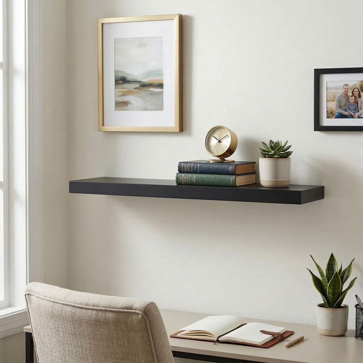 Wall Shelf with Metal Bracket – Living Room or Kitchen