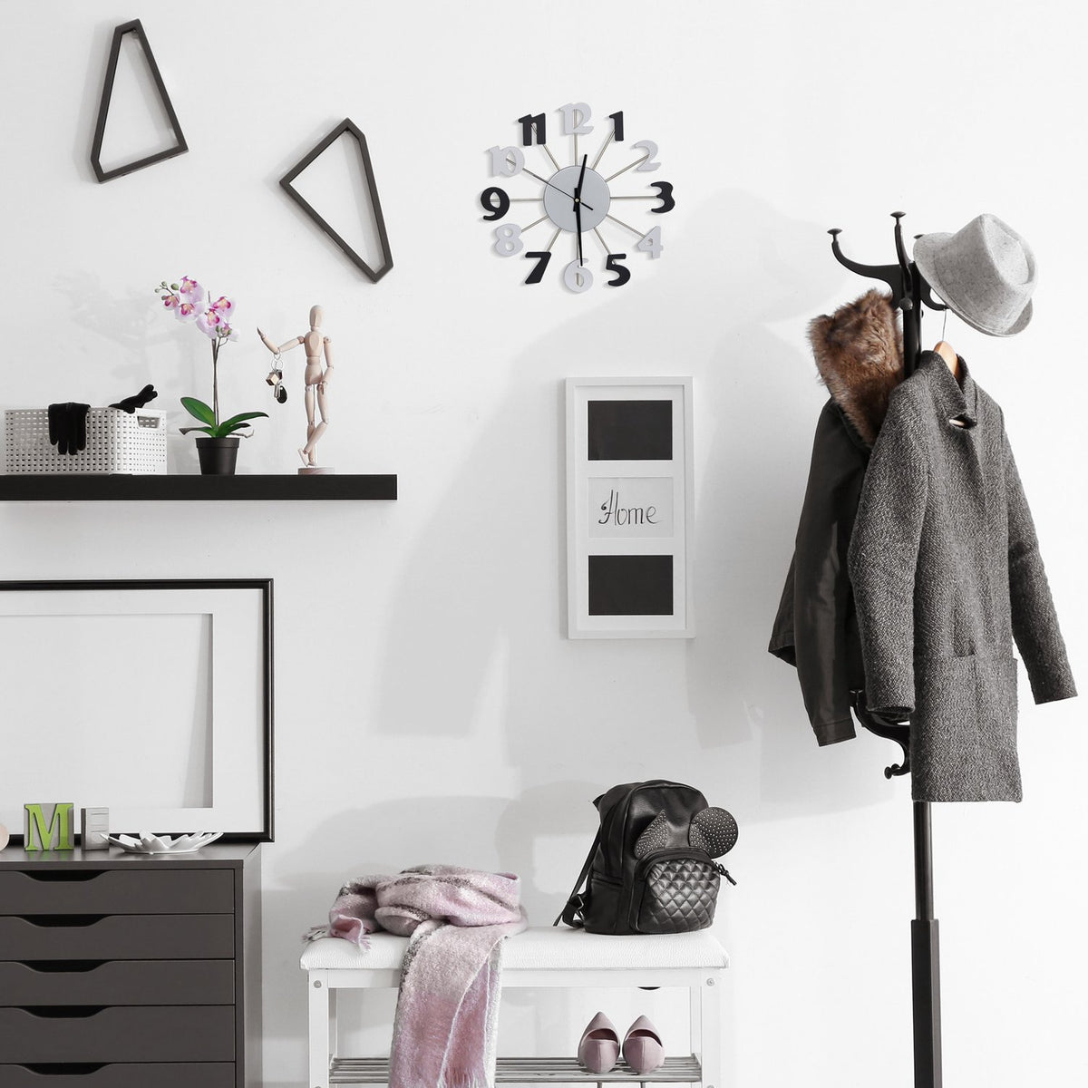 Wall clock without frame