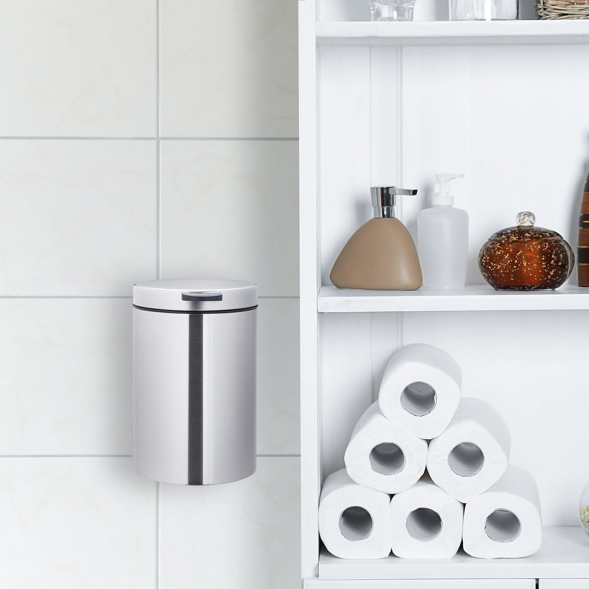 Wall-mounted cosmetics container 5 liters