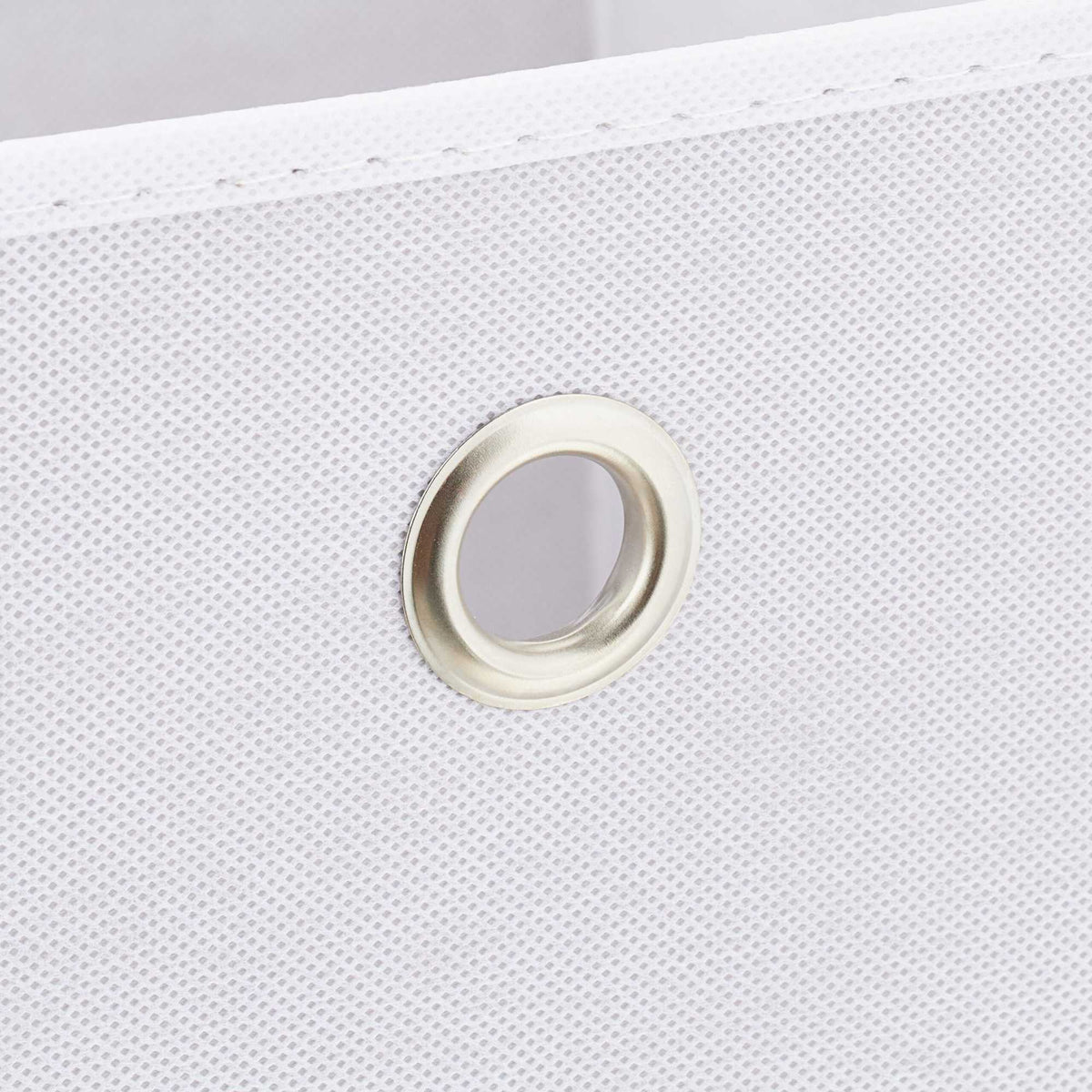 White storage box - set of 4
