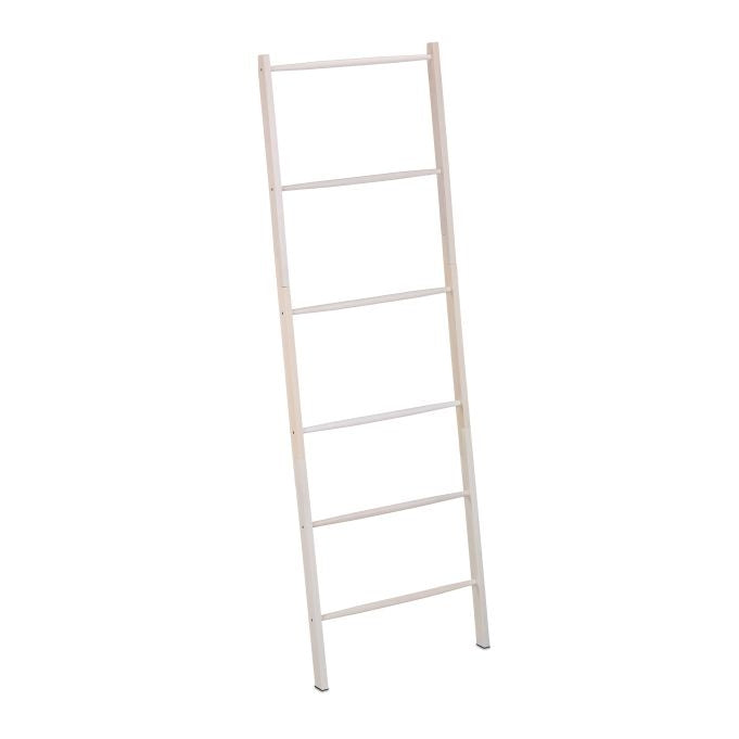 White towel rack with 6 pegs