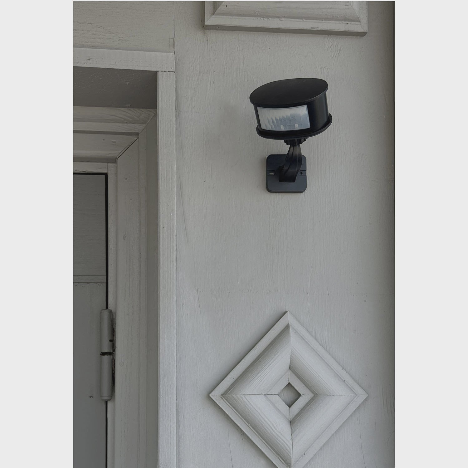 Wireless Outdoor Motion Sensor, Battery-Powered, IP44